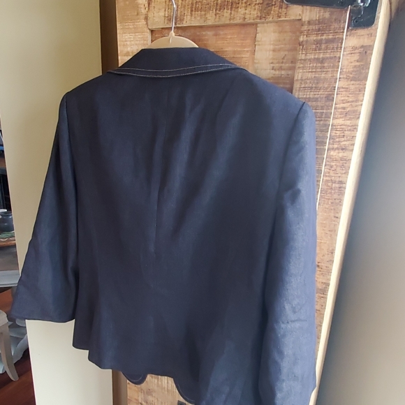 Le Suit jacket, black with gold thread, Size 12 - Picture 5 of 5